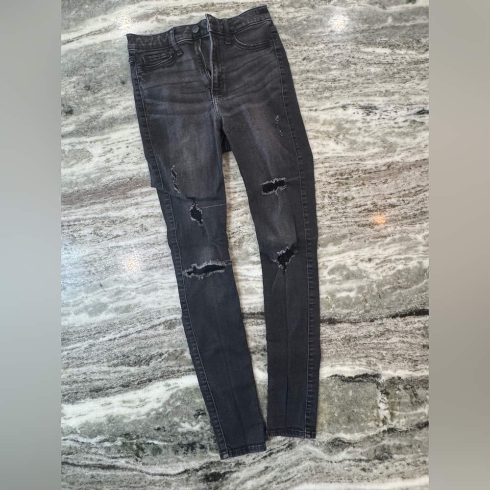 Black Hollister high-rise super skinny jean size 26